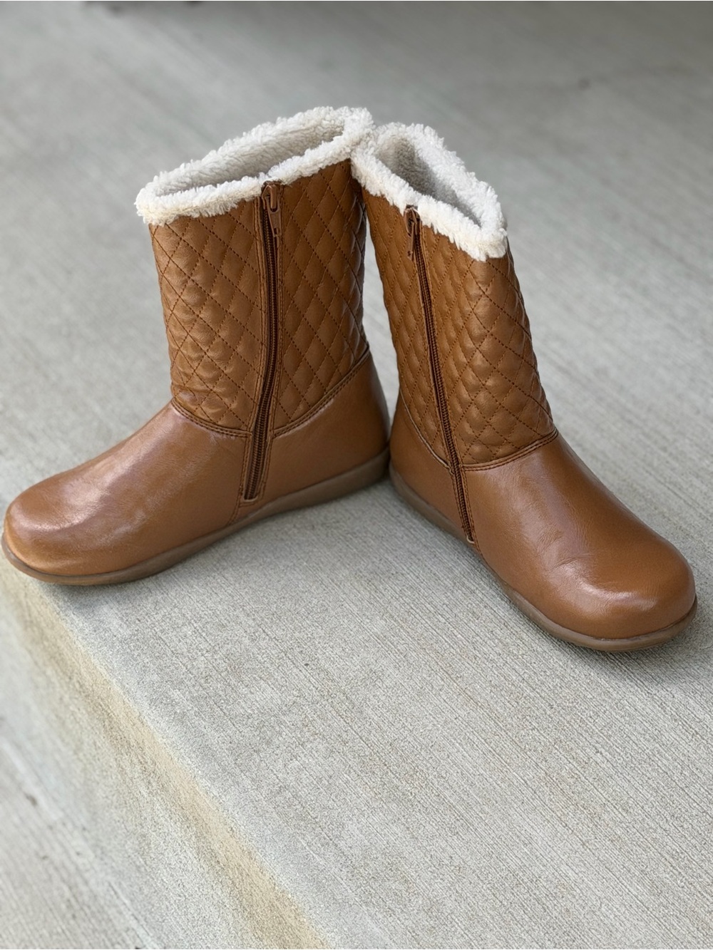 L’Amour Girls Quilted Mid Calf Boot